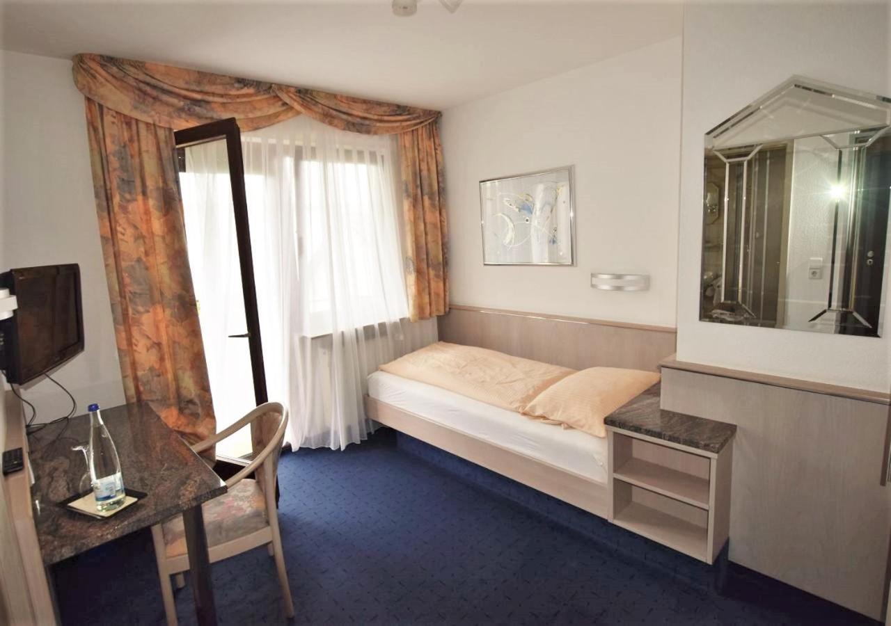 Hotel Alena - Kontaktlos Check-In Filderstadt Exterior foto