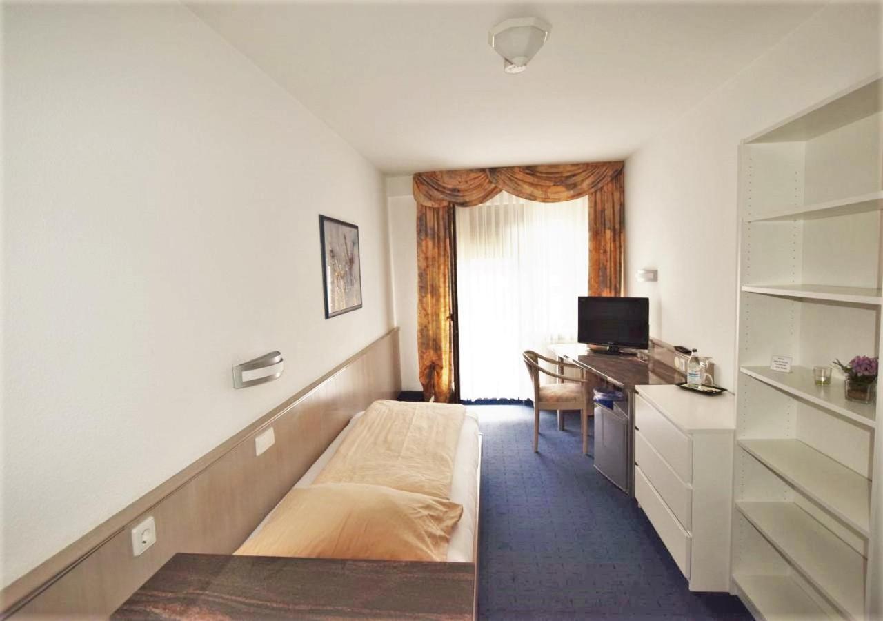 Hotel Alena - Kontaktlos Check-In Filderstadt Exterior foto